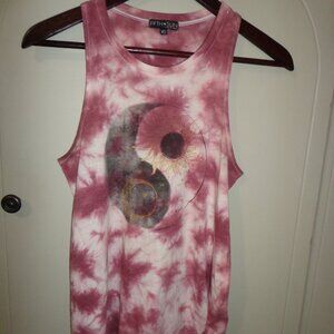 FIFTH SUN Racer-Back Tank XS Tie-Dye Sun Print Berry Multi Curved Hem